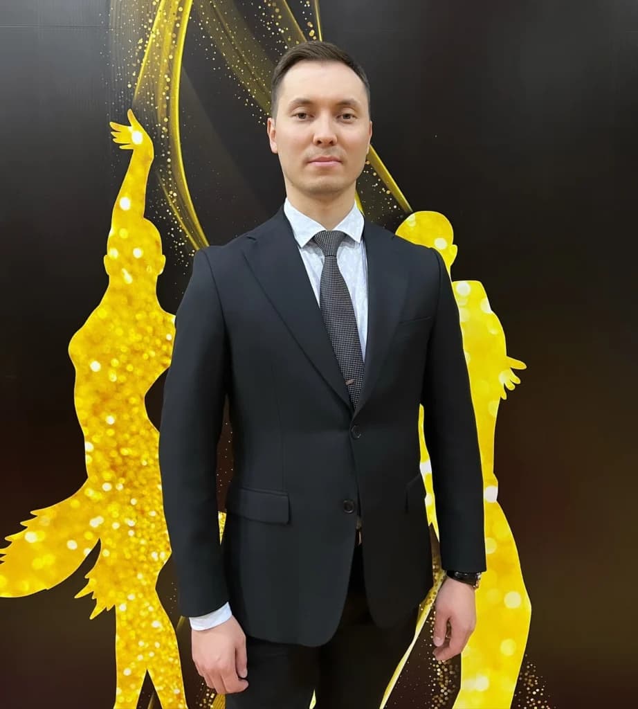 Иззат Каримов-image
